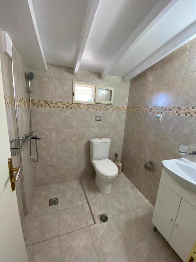 Villa Livas Kavallos  ภายนอก รูปภาพ