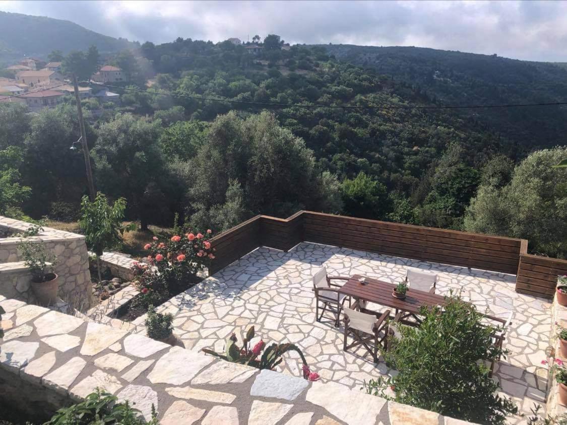 Villa Livas Kavallos  ภายนอก รูปภาพ