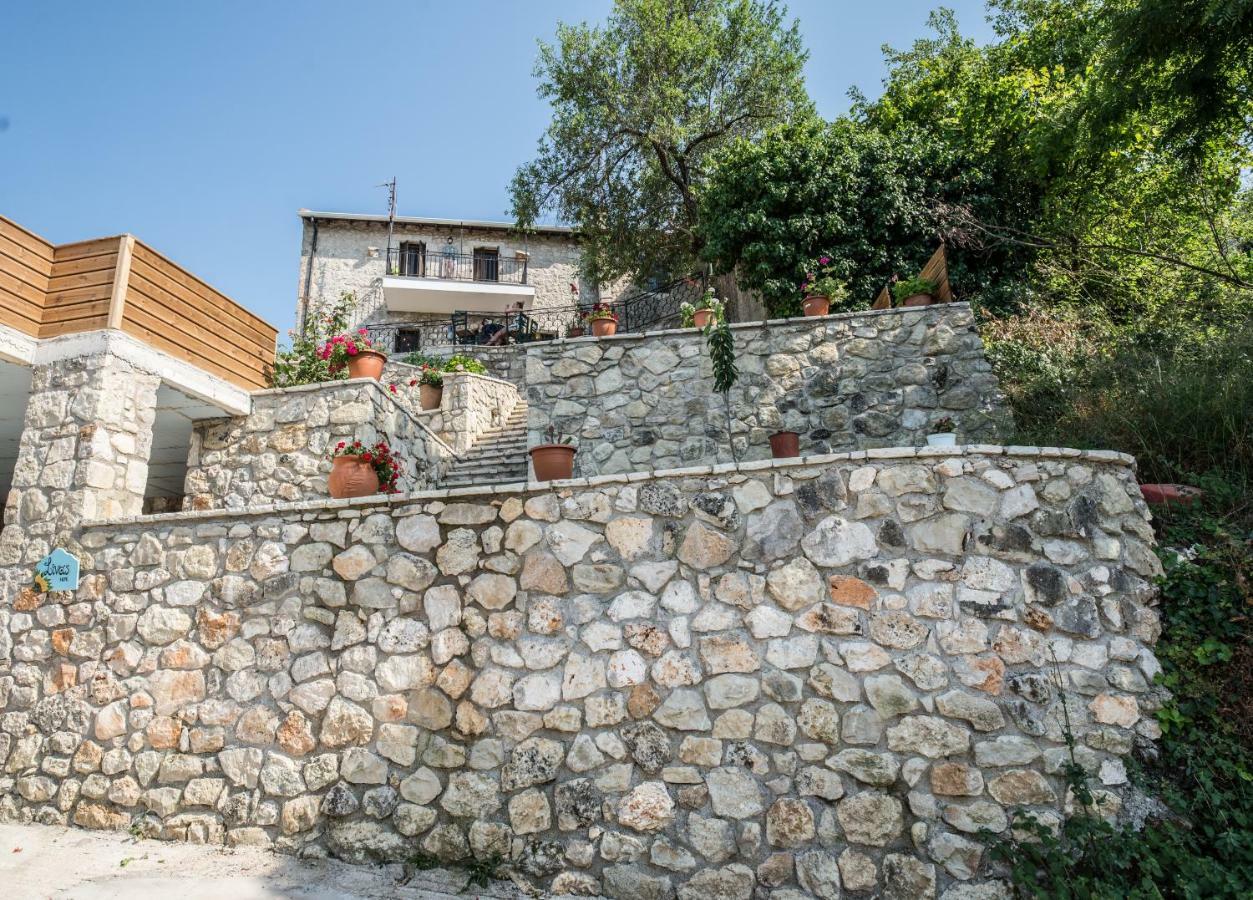 Villa Livas Kavallos  ภายนอก รูปภาพ