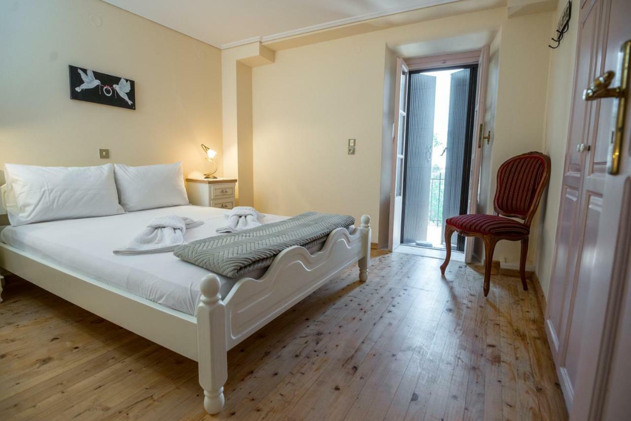 Villa Livas Kavallos  ภายนอก รูปภาพ