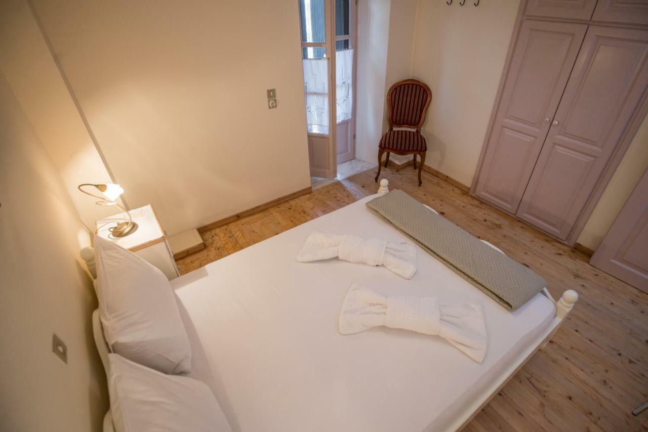 Villa Livas Kavallos  ภายนอก รูปภาพ